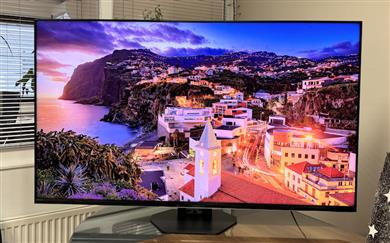 Hiter pogled - Hisense Mini-LED Smart TV 65U8NQ